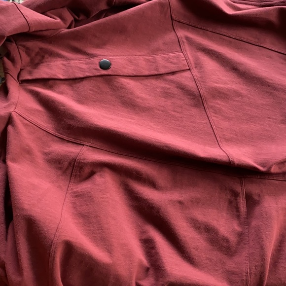 Cabi Training Jacket #4122 brownish burgundy, warm up - Picture 8 of 10